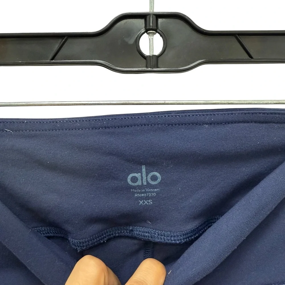 ALO Yoga Epic Leggings Mesh Athletic Workout Navy‎ Size XXS